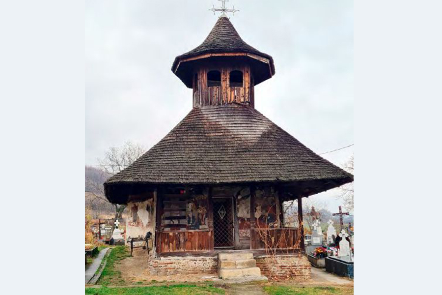 Biserica de lemn „Nașterea Precistei” – Călugăriţa, comuna Leordeni